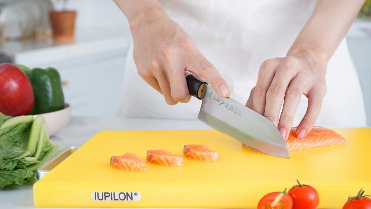 Couteau japonais : maîtrisez l’art du tranchant avec style